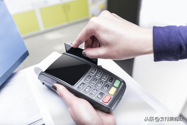 这样养卡,一分钱手续费都不用花