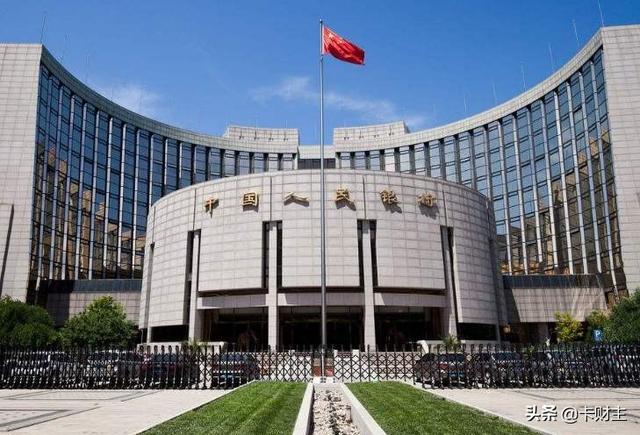 央行“重拳出击”，支付POS机要凉，我说对信用卡使用其实没影响